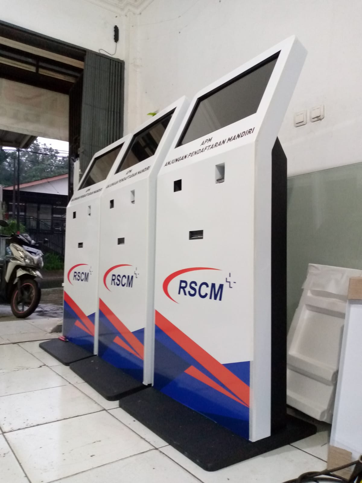 Instalasi KIOKS ANJUNGAN PENDAFTARAN MANDIRI
